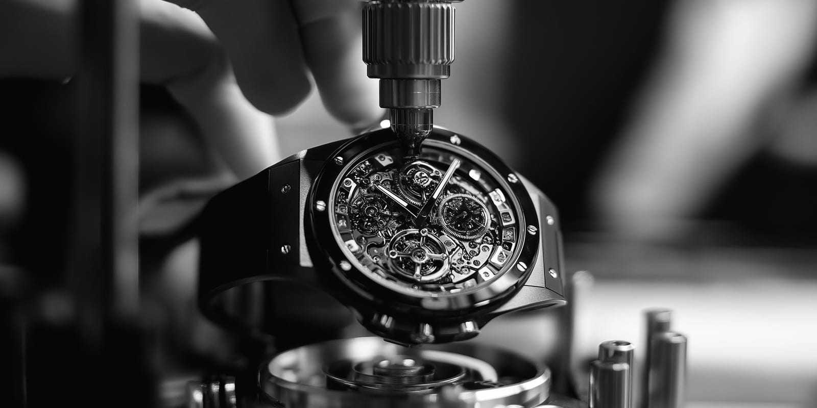 Restauro di Orologio Vintage — banco di lavoro orologiaio